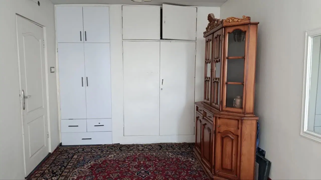 اپارتمان گروه ۱۰۱ دولت اباد خ اذر