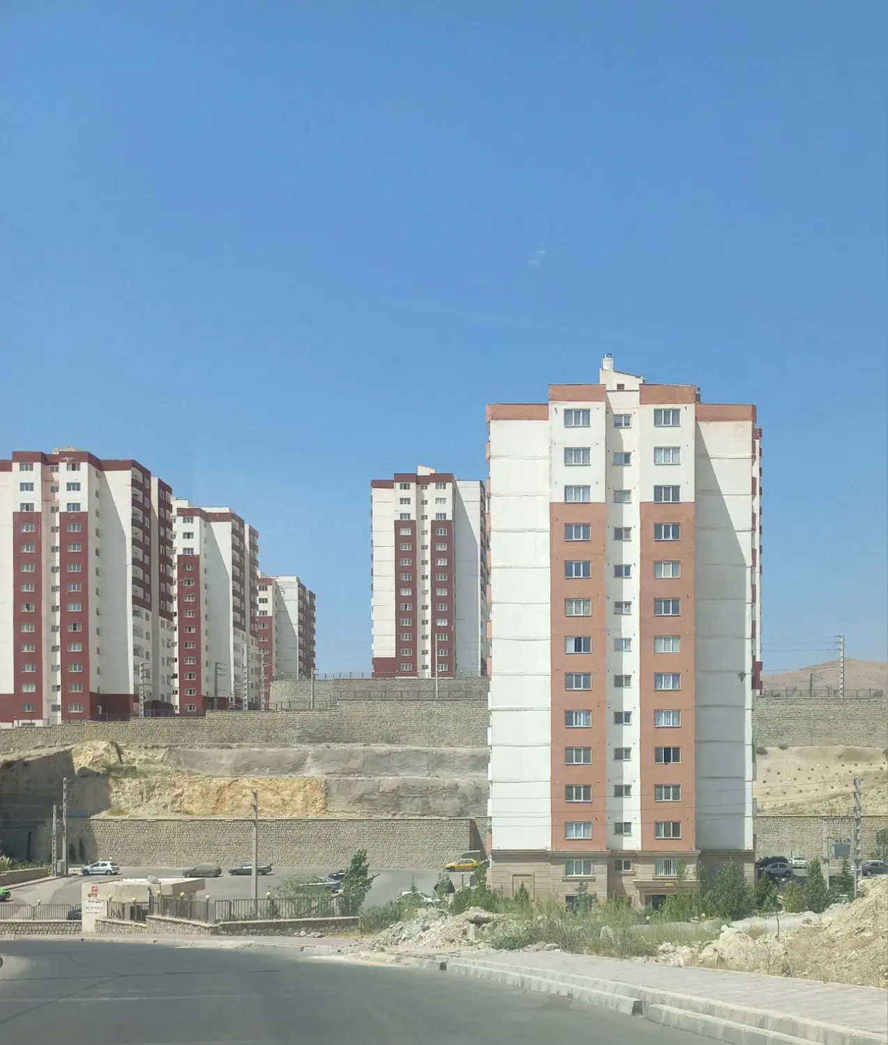 فروش واحد ۸۵متری، دو خواب، خام در پردیس فاز ۹