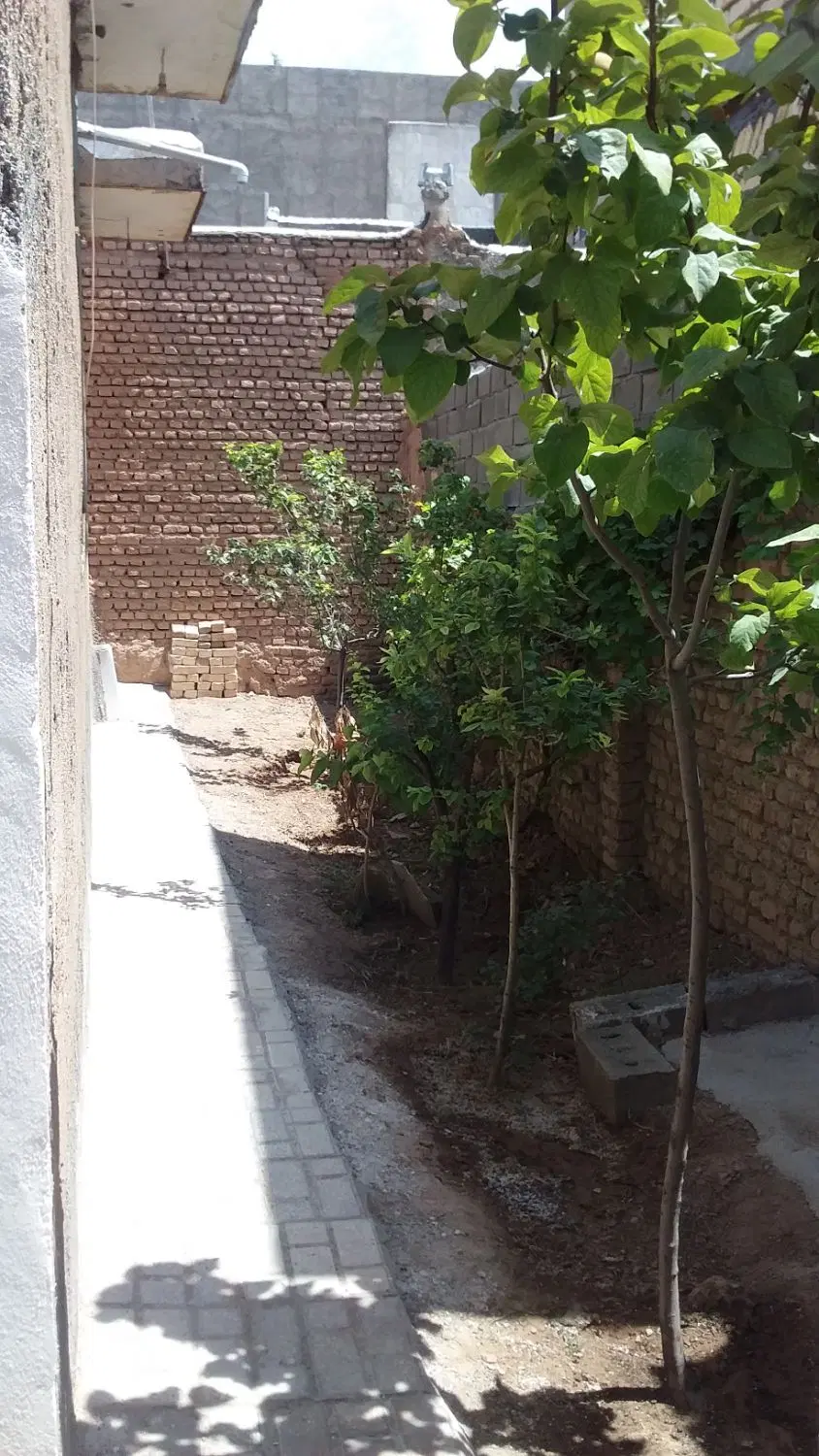 ویلایی ۱۷۵ متری خیابان خیام ۱