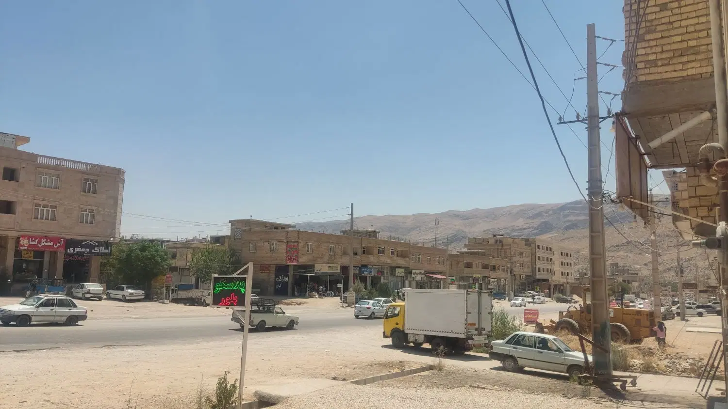 فروش خانه دو طبقه،با پارکینگ،کیان آباد شاپورجان