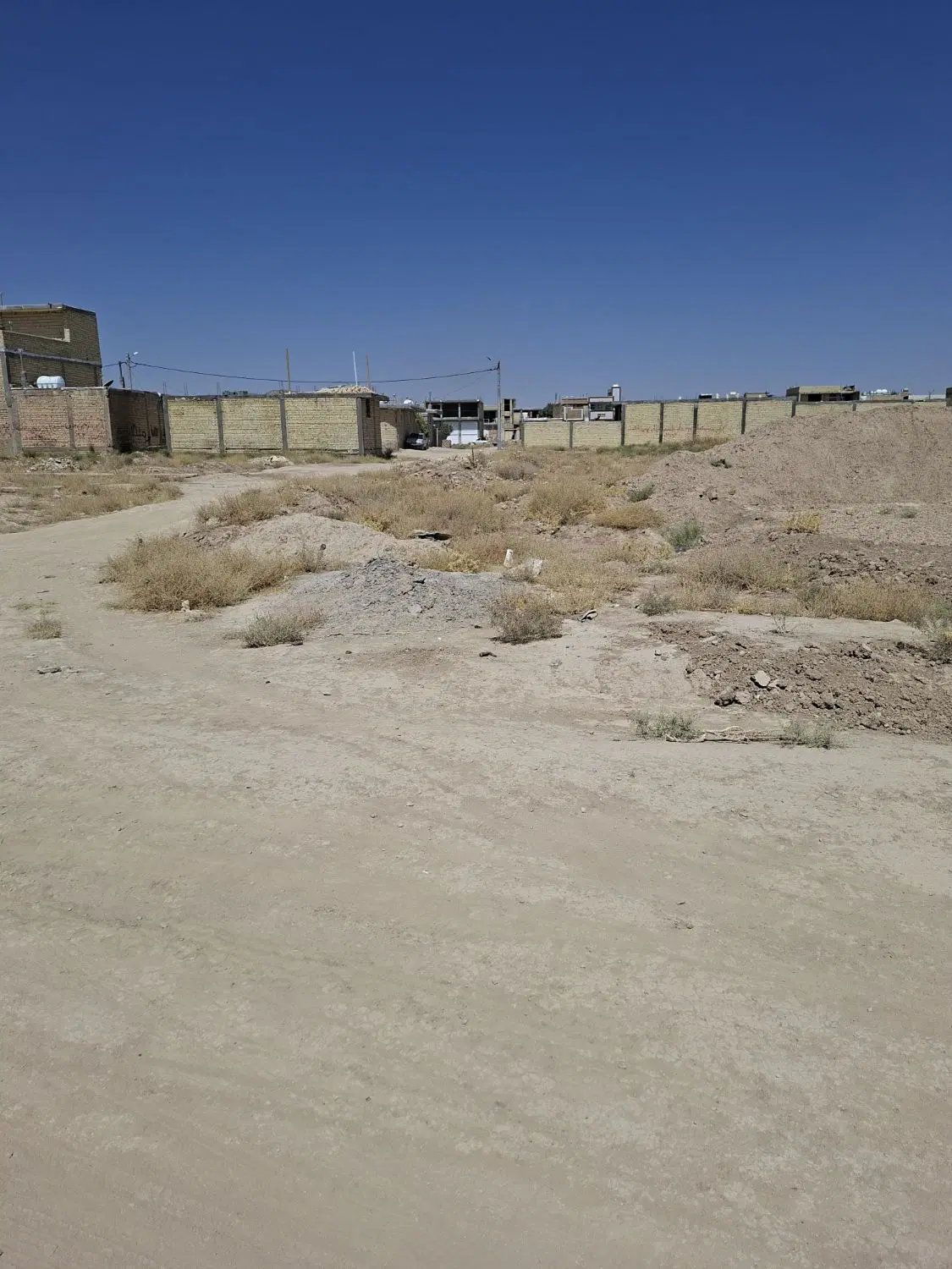 زمین برو ۶۰ متری