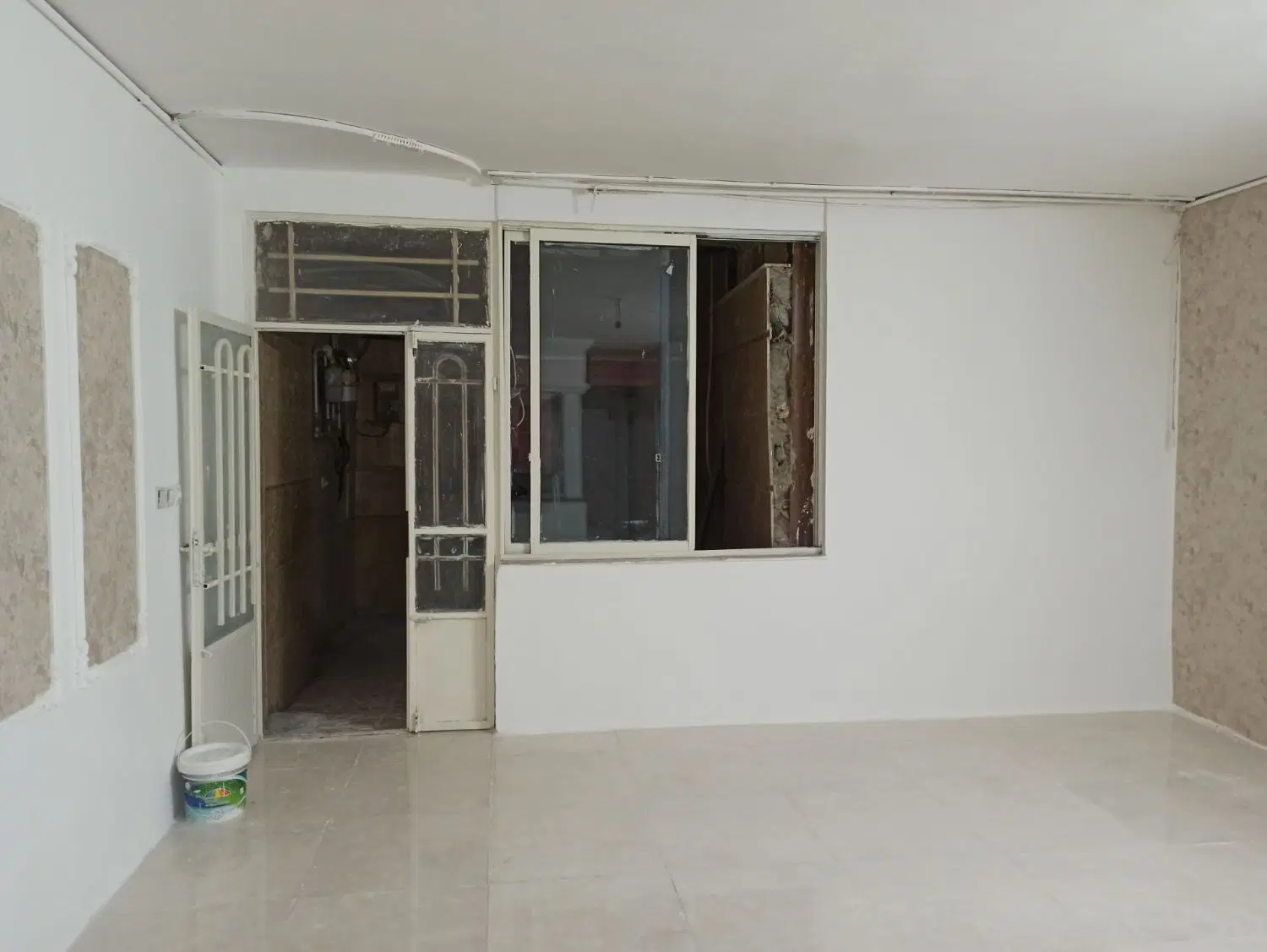 اپارتمان با پارکینگ منزل اباد 90متری