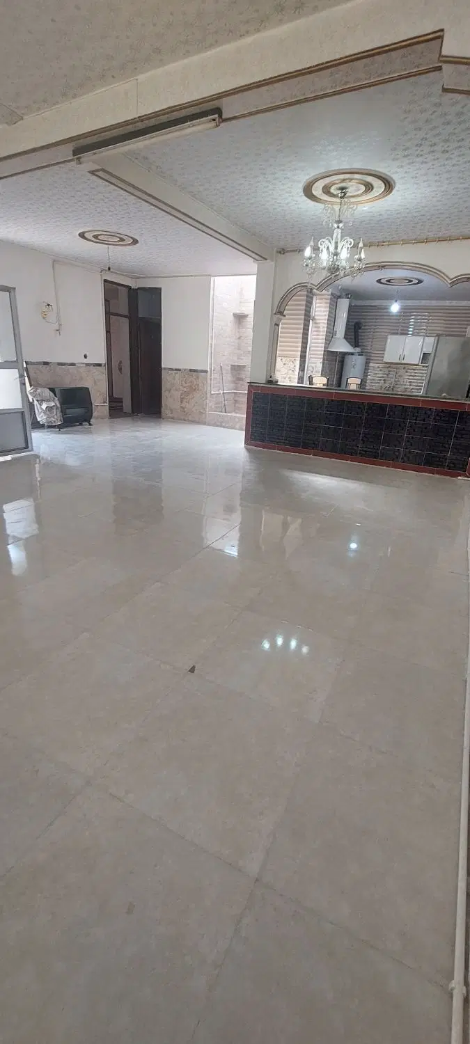 خانه ویلایی شیک خیابان ۱۷ شهریور صحنه