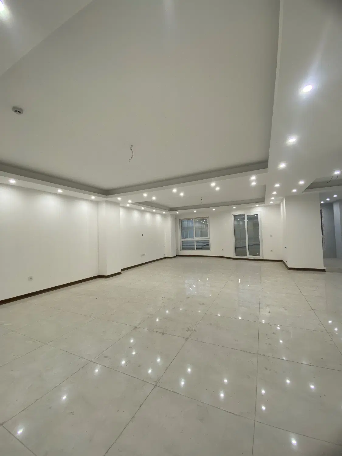 فروش آپارتمان ۱۹۶ متری نوساز