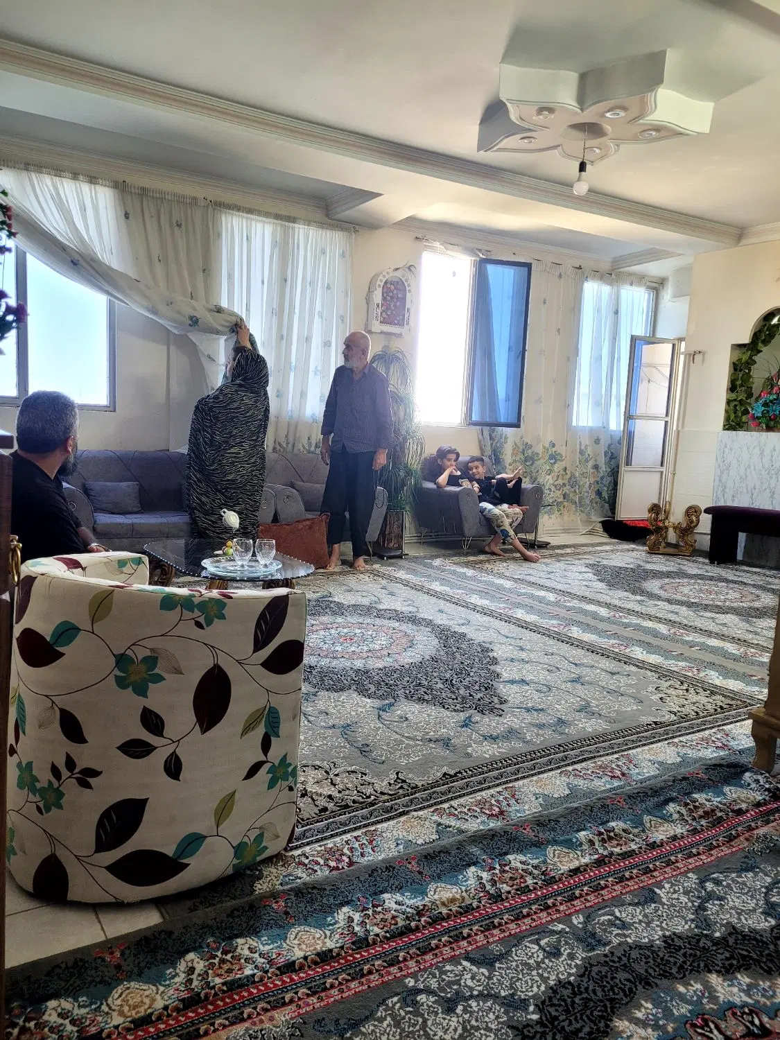 اپارتمان ۹۰مترسند تک برگ_نورگیر فوق‌ تصور_ باغ فیض