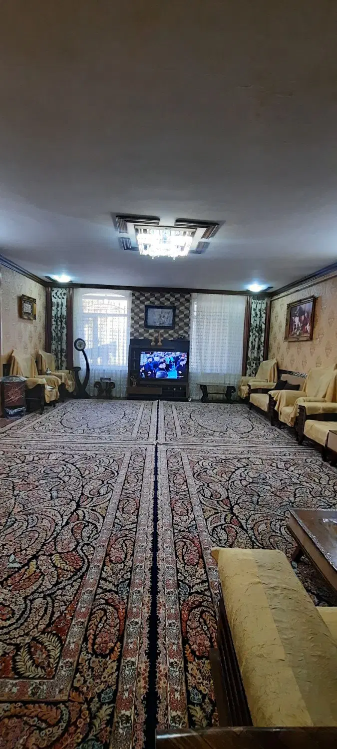 فروش خانه ویلایی ۱۹۰متری شمالی شهرک ولیعصر
