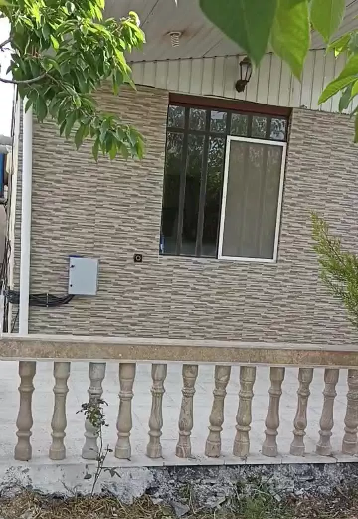 باغ ویلا استخر دار با زمین کشاورزی جاده بیستون