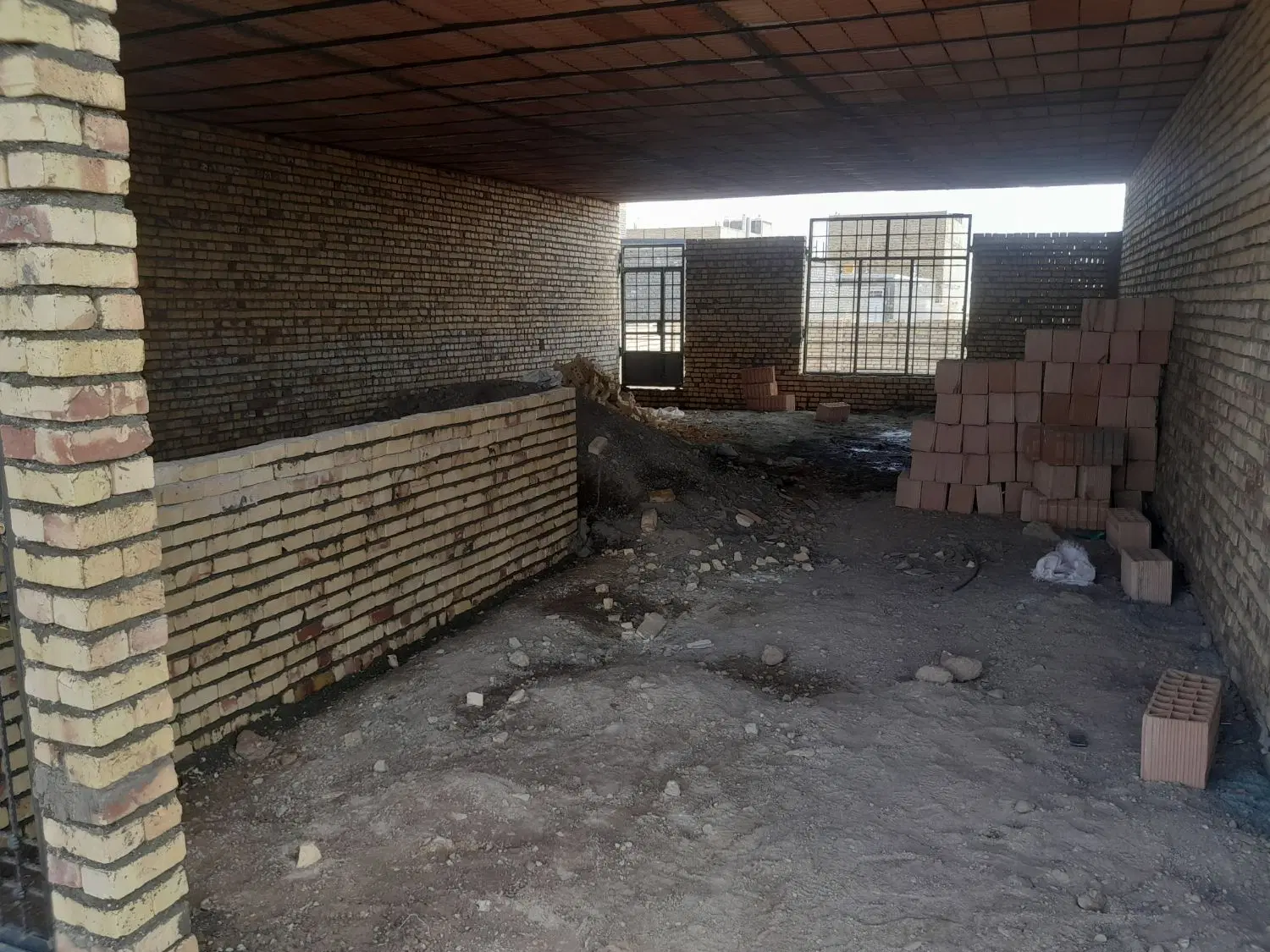 ویلایی ۱۹۰ متری انقلاب