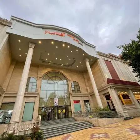 مغازه تقریبا ۱۸ متری