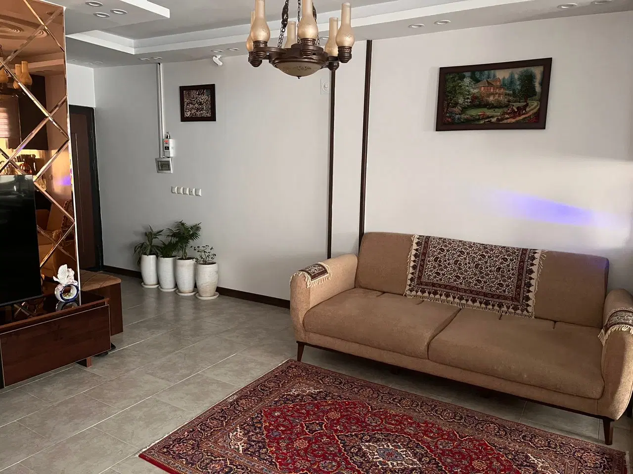 فروش آپارتمان ۹۶ متر تمیز گرمدره شاهدها