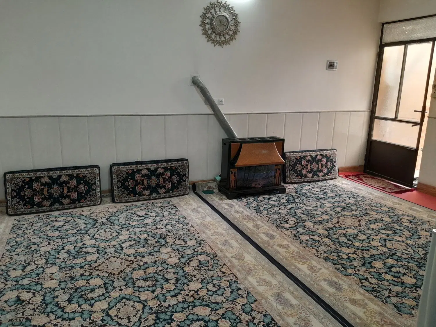 منزل فروشی در انارستان