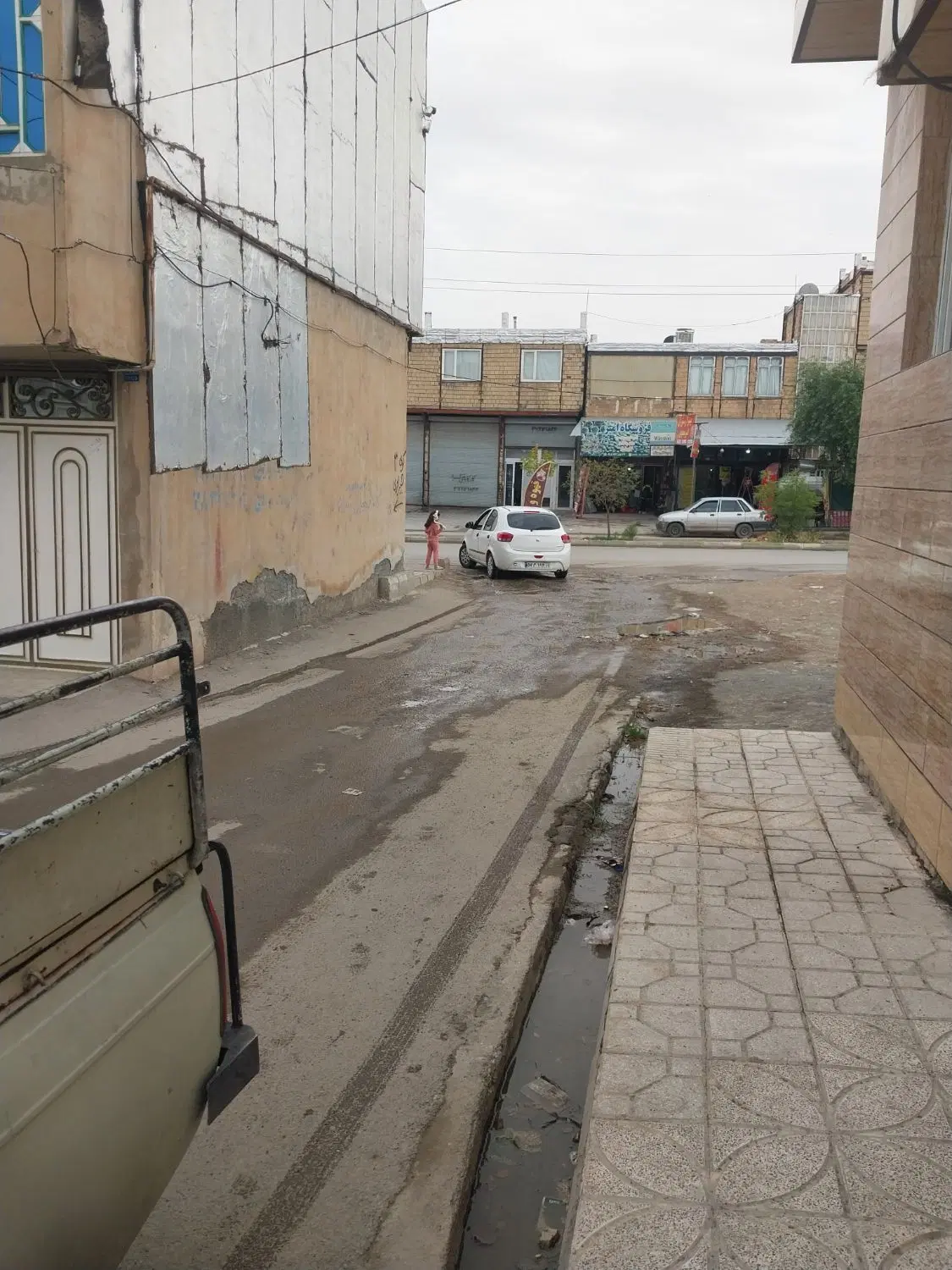 زمین بسیج یک