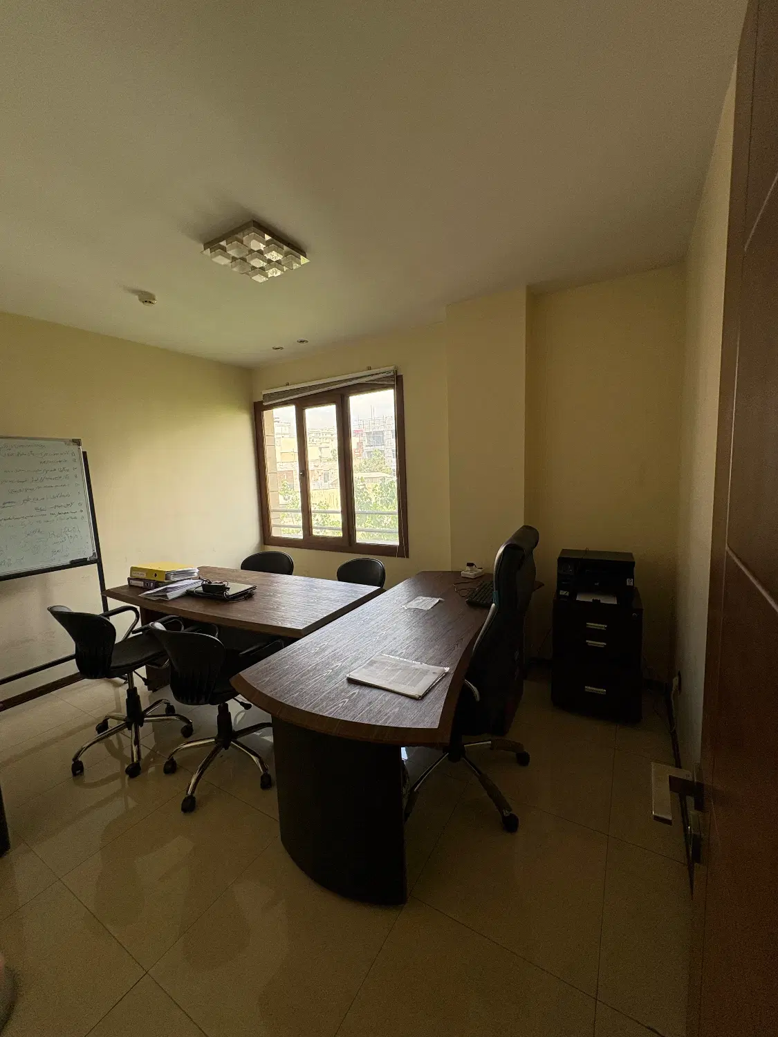 اجاره اتاق یک شرکت اداری