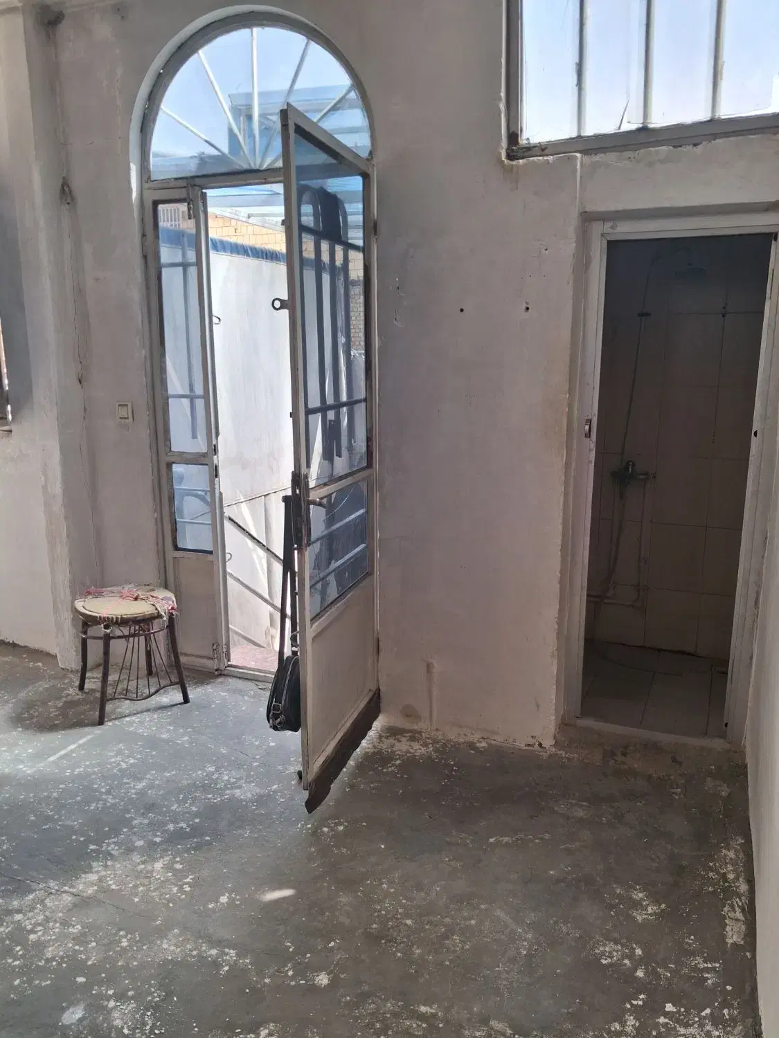 اجاره خانه ۵۰ متر ویلایی در طبرسی جنوبی
