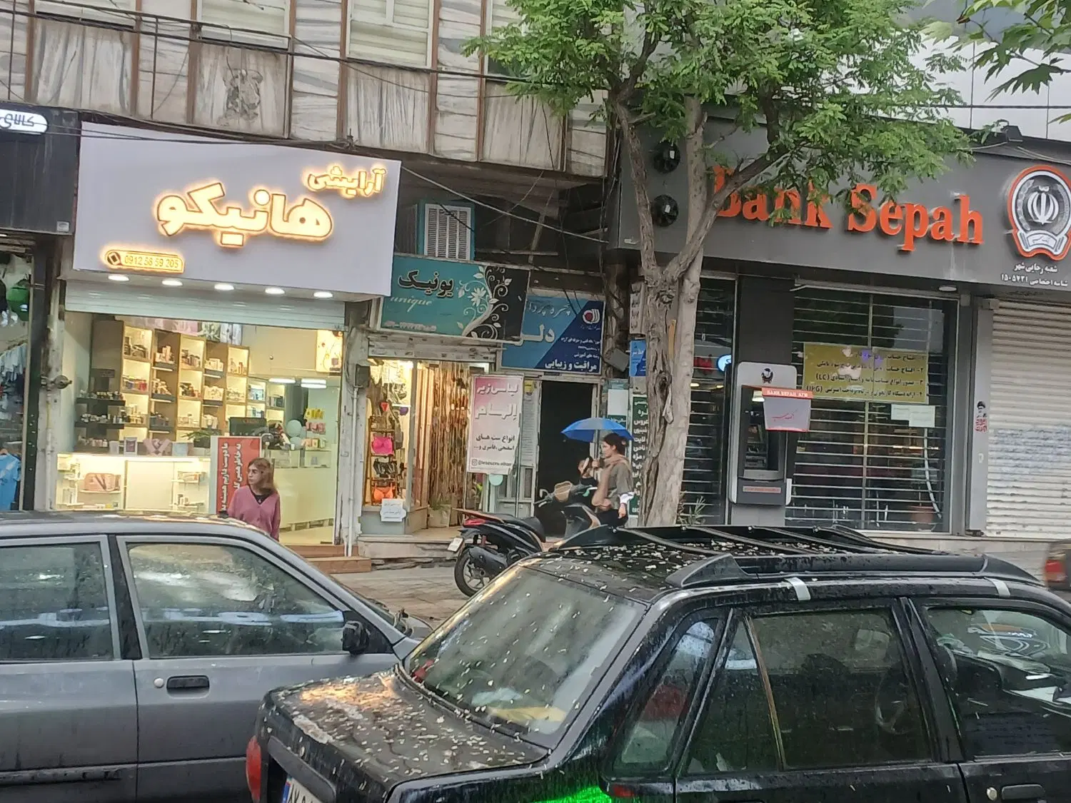 ۱۳۰ متر اداری بر اصلی گوهردشت ۱۰ متر تابلو خور
