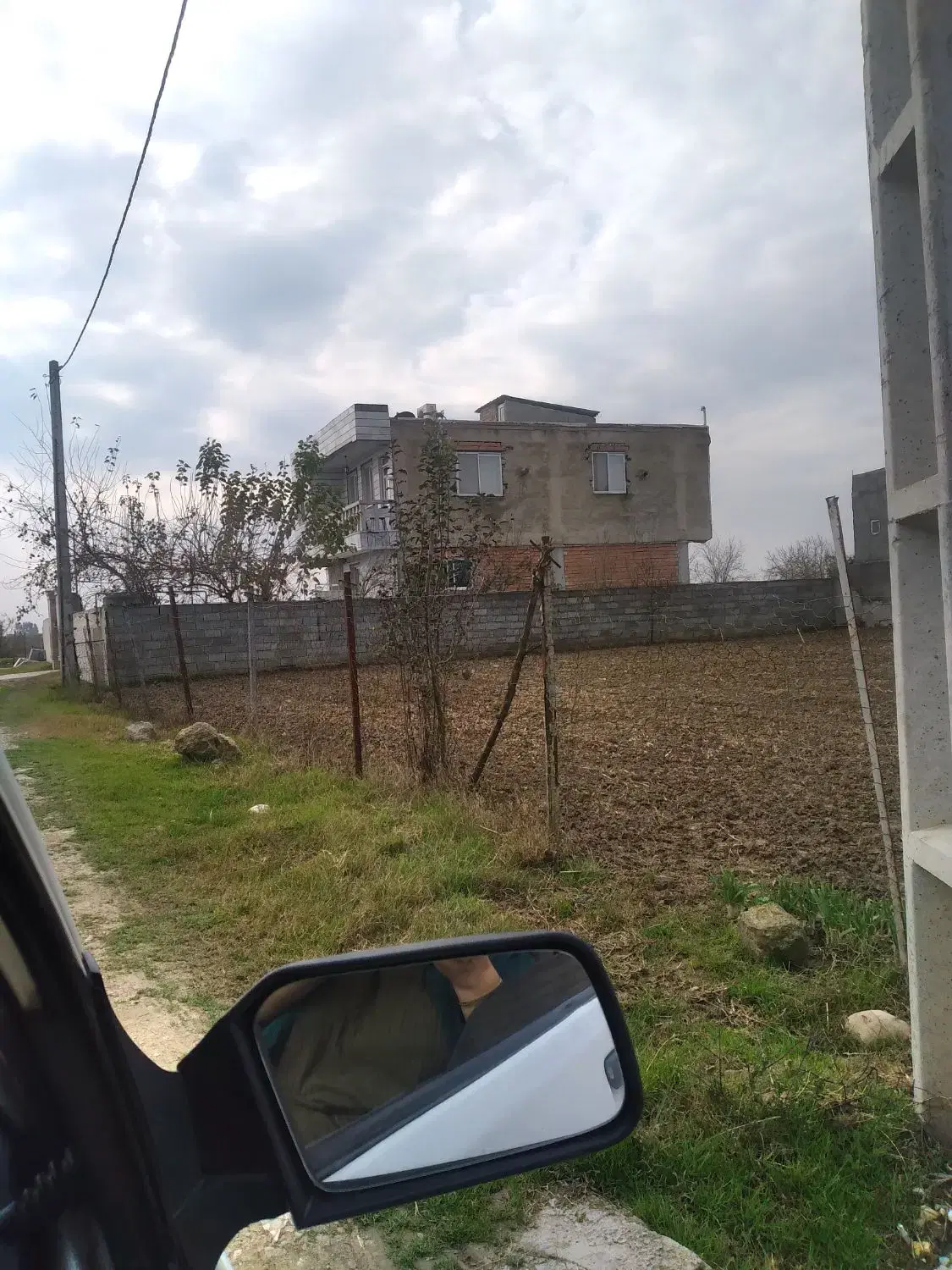 زمین.ویلای مسکونی دونبش ۴۴۰متر(داخل بافت)