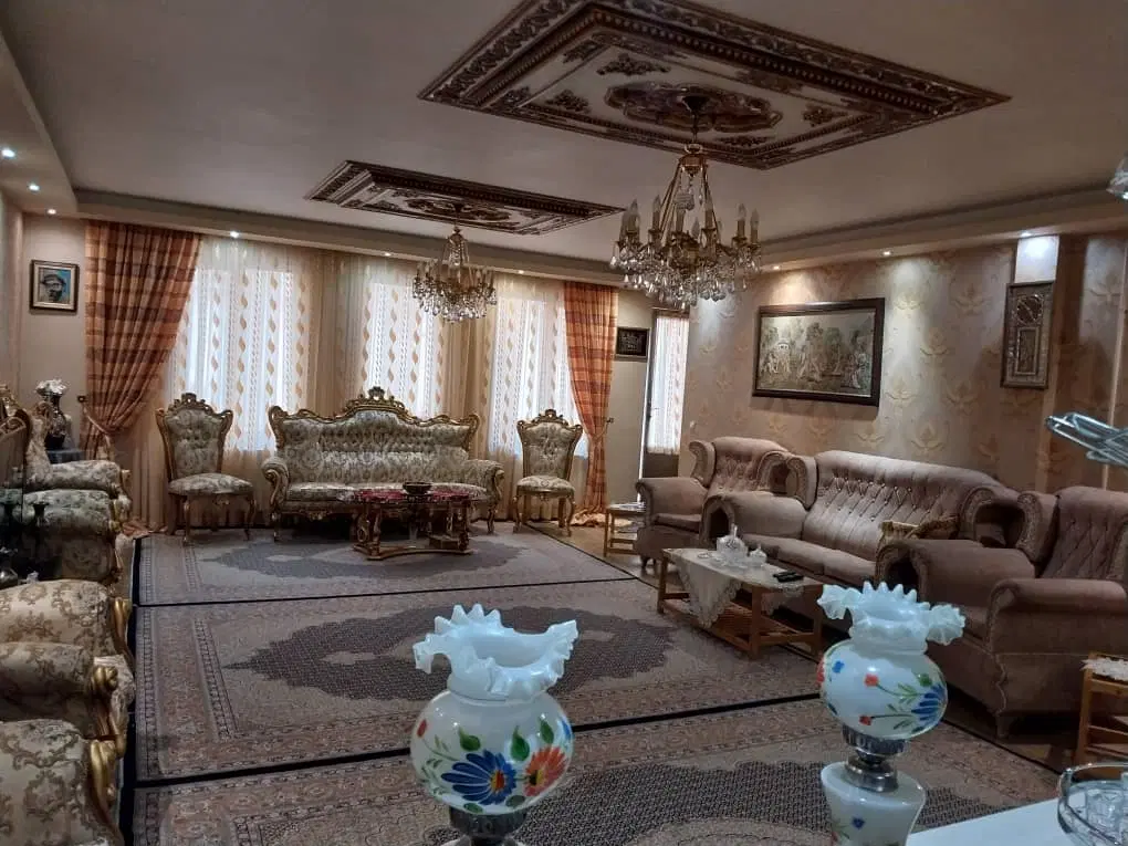 آپارتمان ۱۲۰ متری خیابان دانش چهارراه حافظ