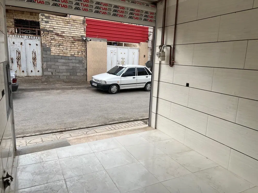 مغازه 13متری در کشمیری