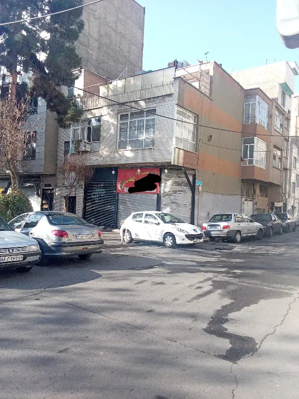 کلنگی120متر قابل سکونت دو نبش همراه با 30مترتجاری
