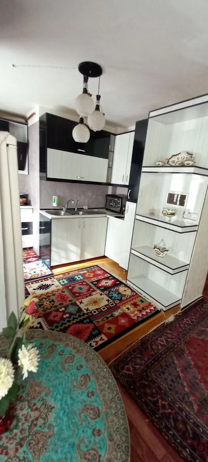 رهن ۸۰ متری نیایش