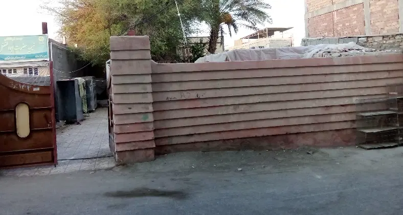 زمین فروشی ۲۲۰ متر تجاری مسکونی.