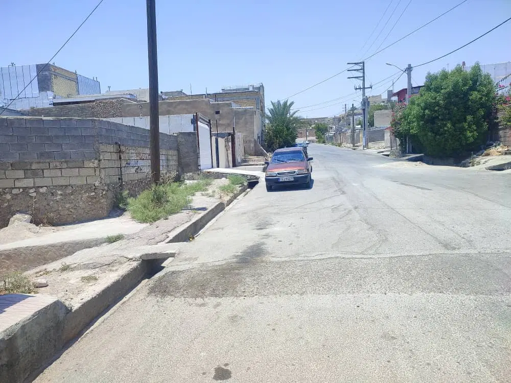 خونه ویلایی مرکزشهرمحله رادک بزرگمهر۱۳