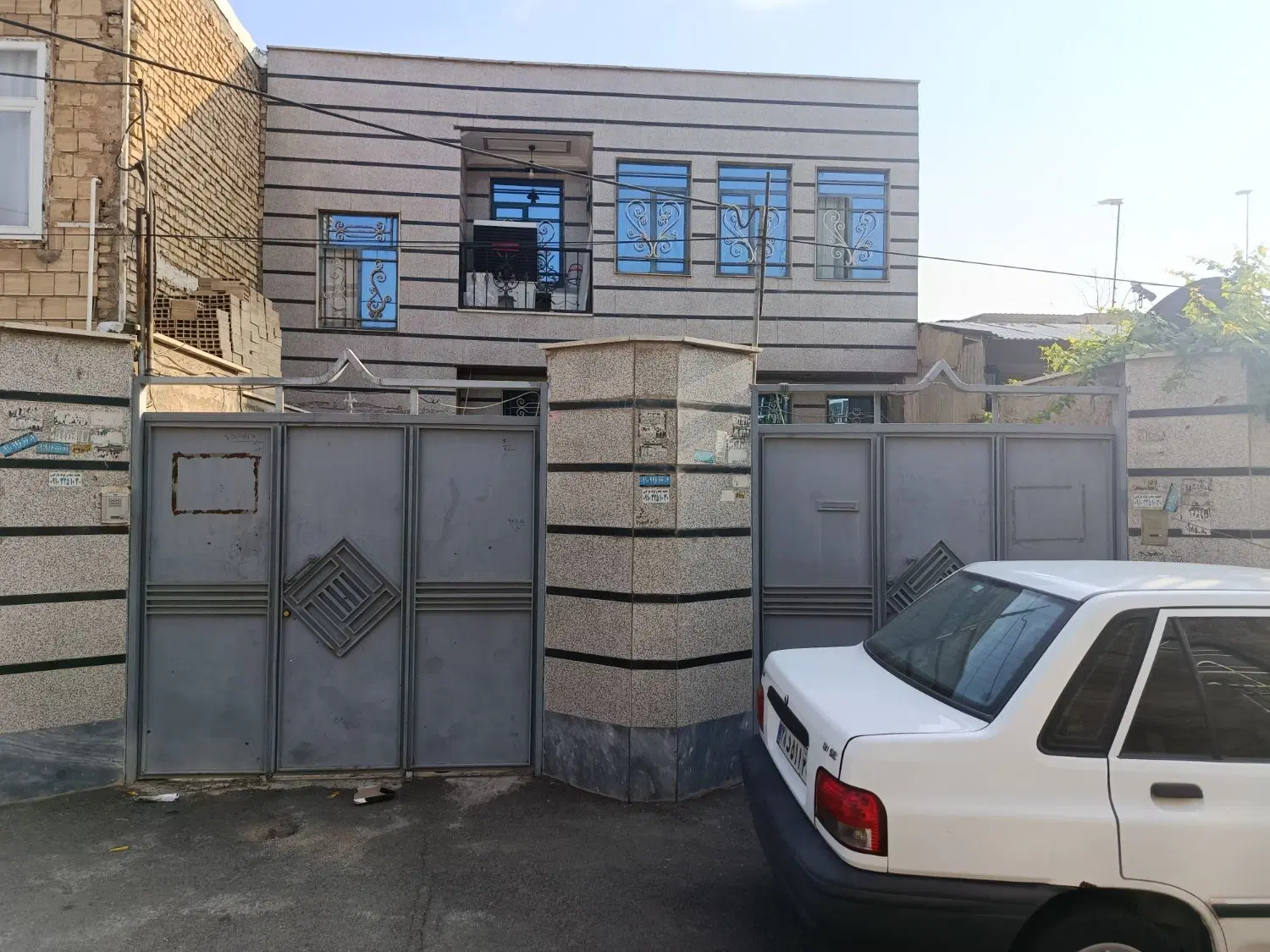دو طبقه ویلایی