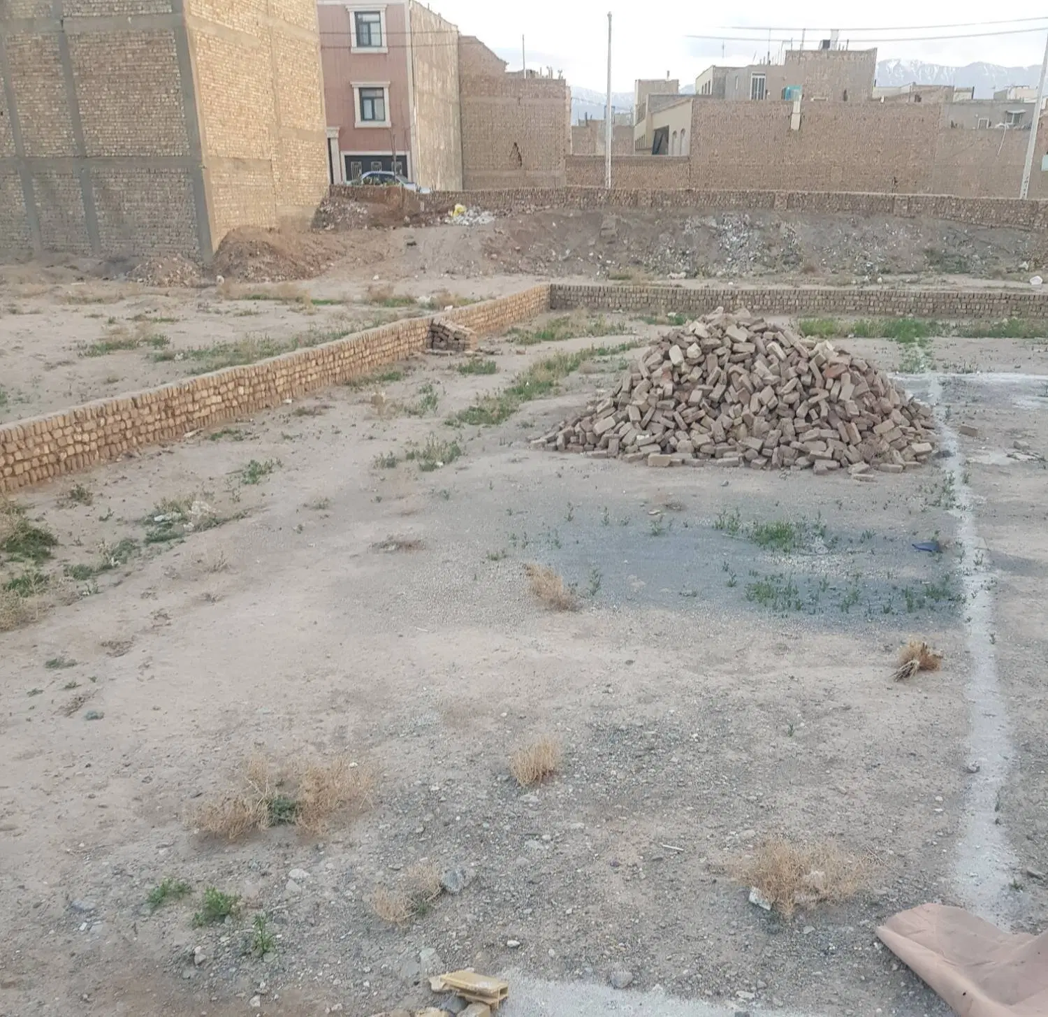 زمین تجاری فروشی