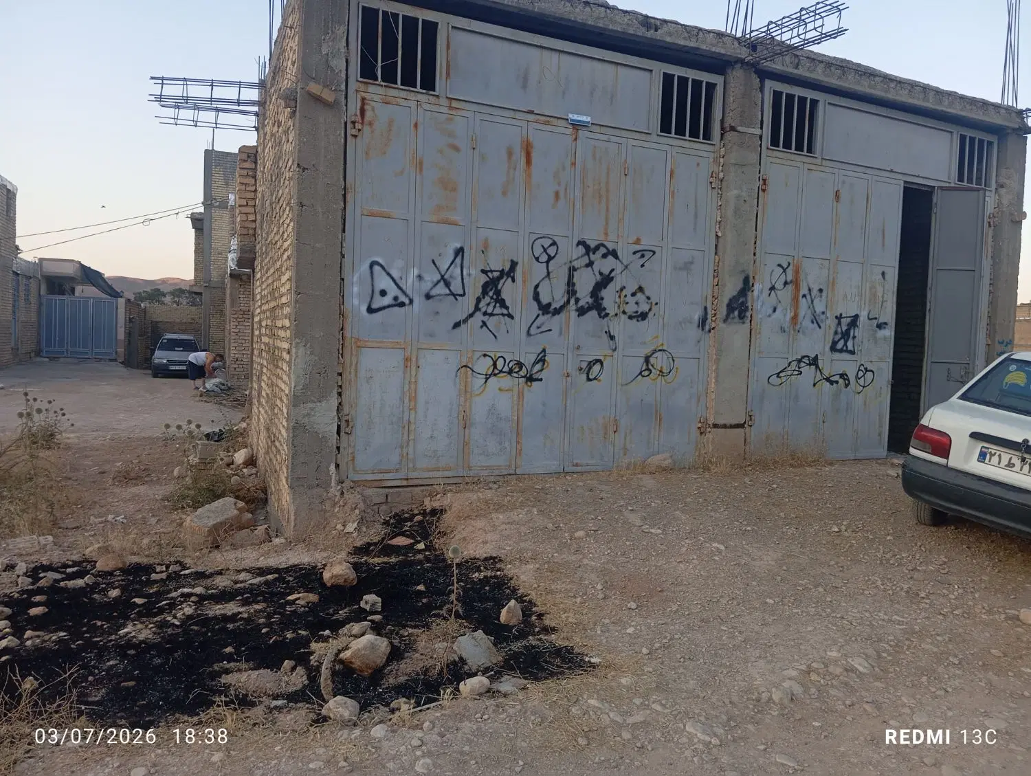 ۹۰متر مسکونی و ۶۵متر مغازه