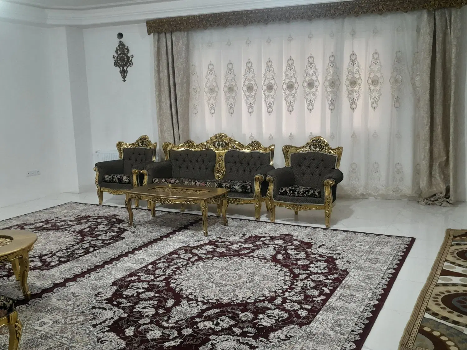 فروش اپارتمان فول امکانات در خیابان ازادگان