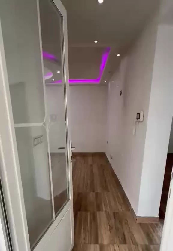 خانه ویلایی ۸۴ متری ۲ خواب حیاط دار