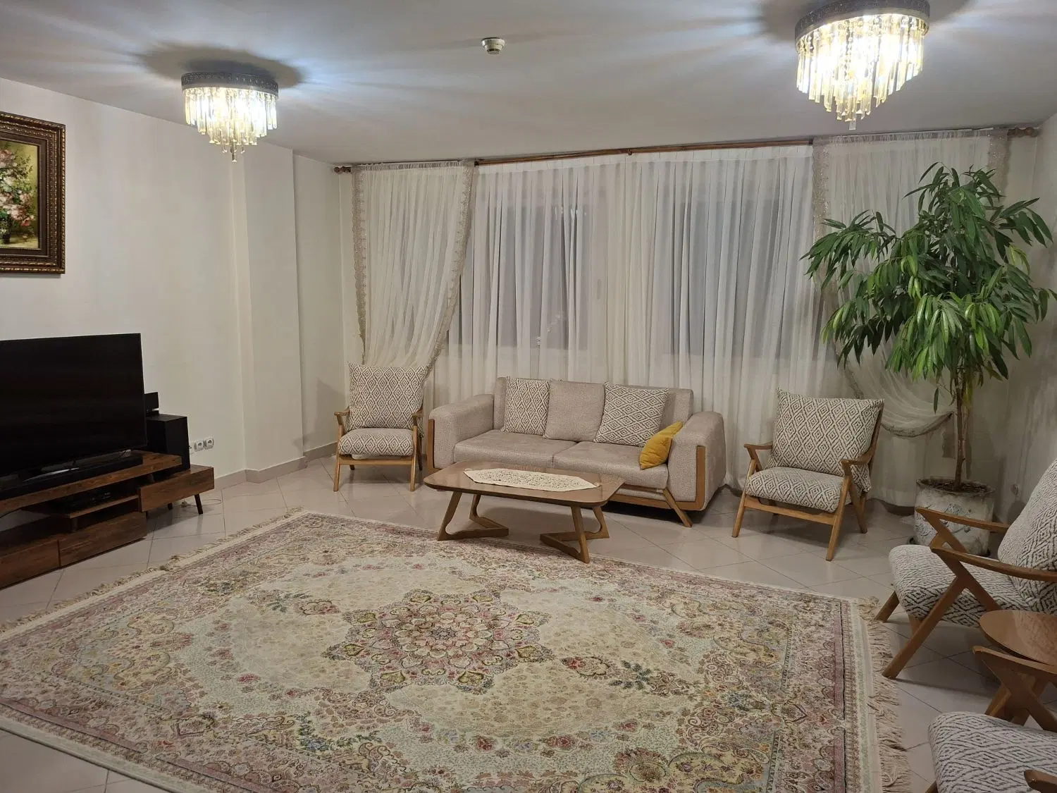 برج جام جم،  97 متر دو خواب