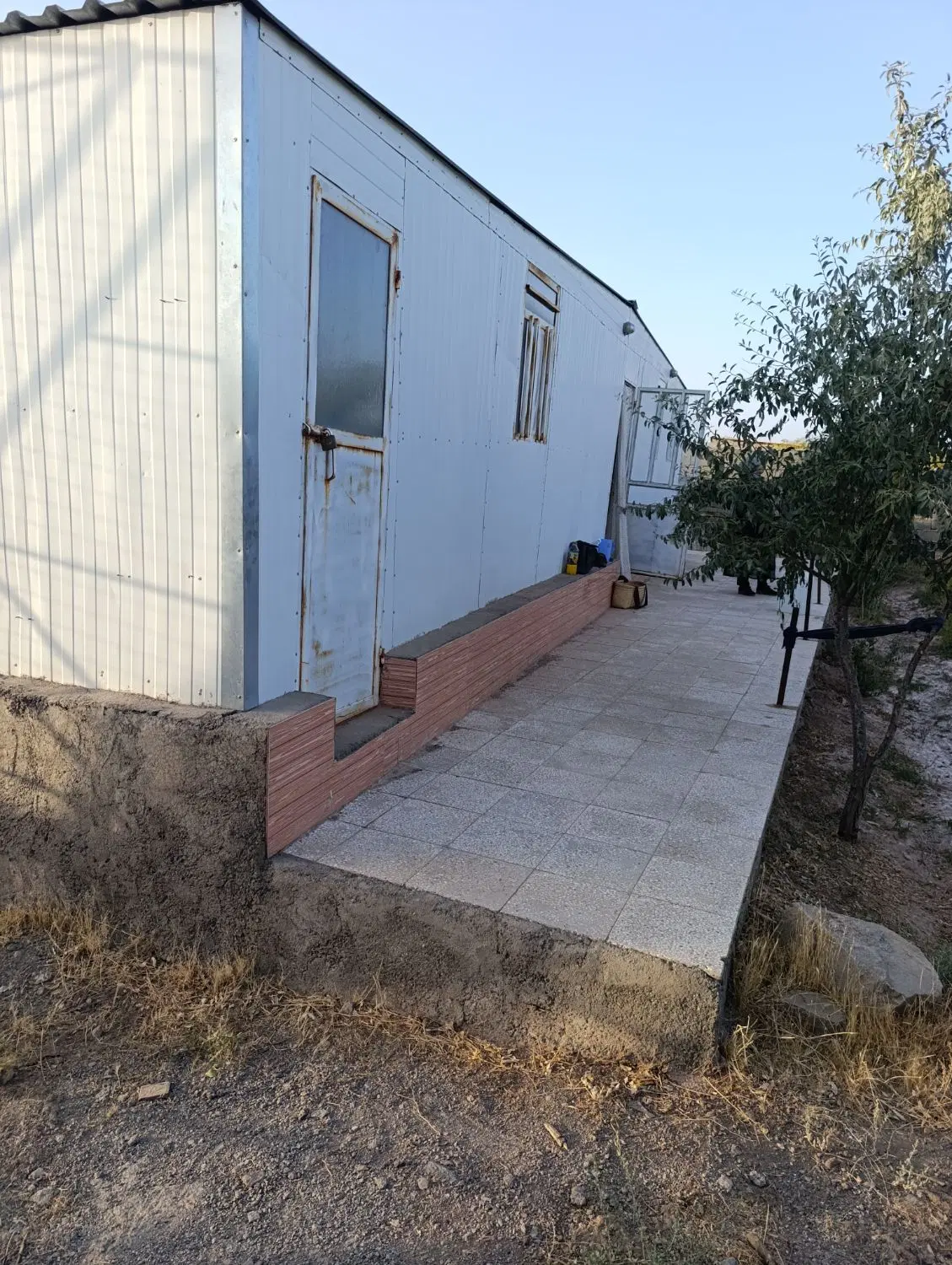 باغ هزار متری چاه رستمی چاه زینی