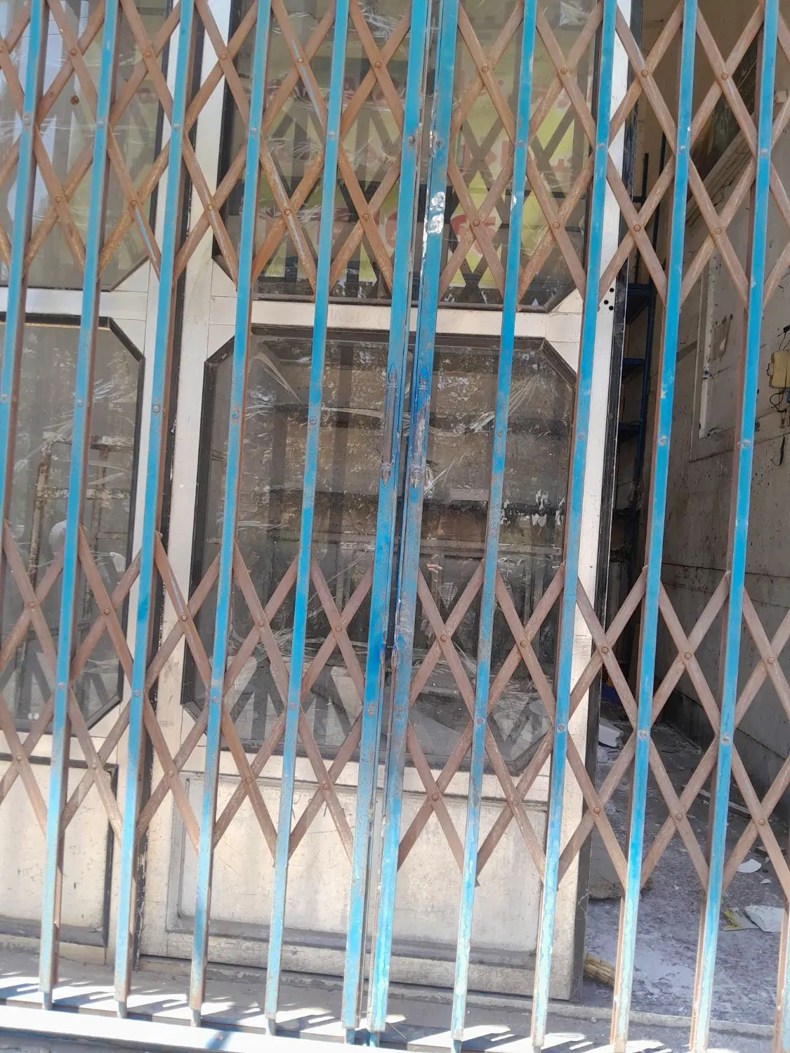 مغازه  ۱۰ متر