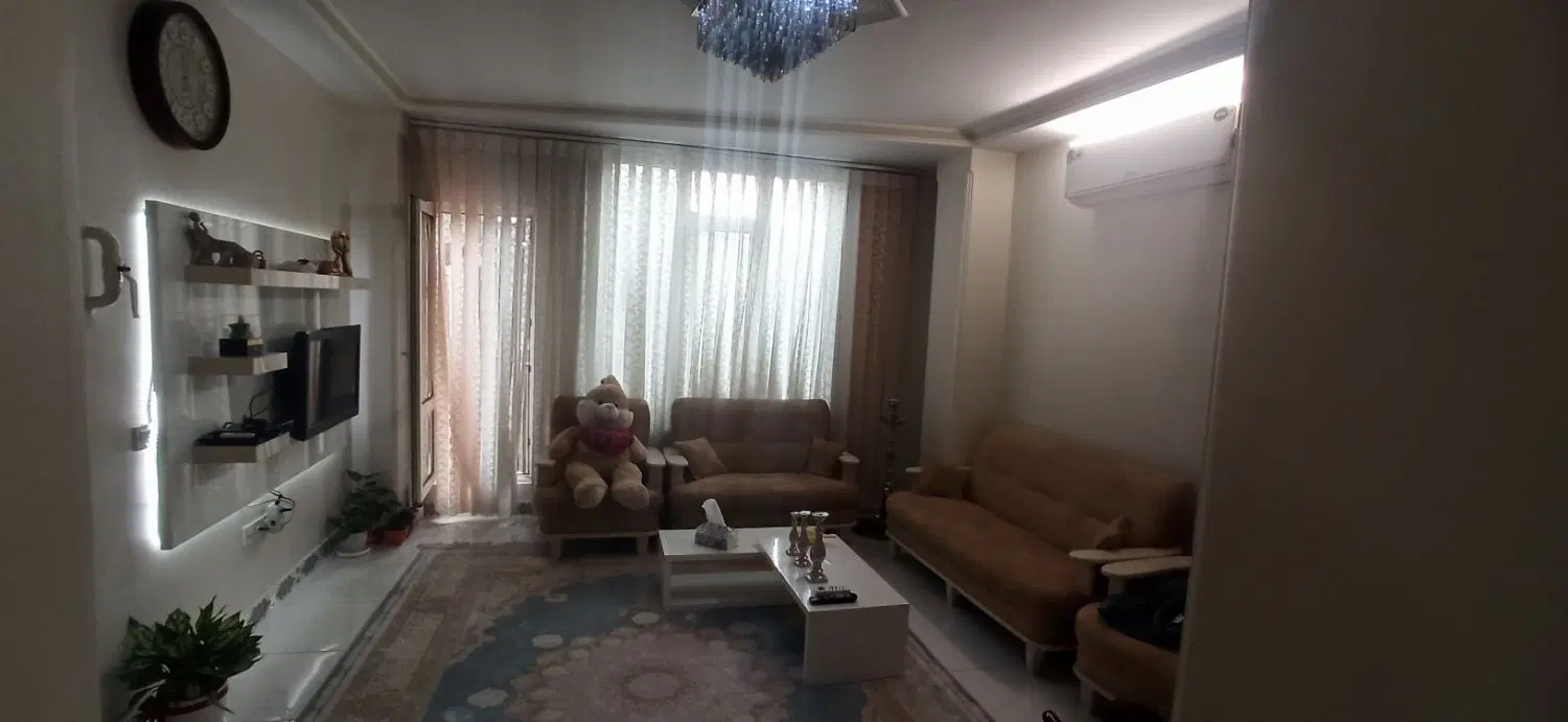 55متر بر خ امامزاده