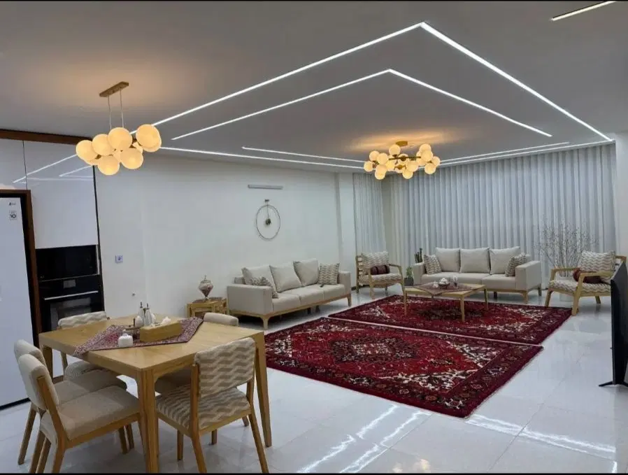 ۱۱۰ متری_ دو خوابه_ بر اصلی بلوار فردوسی