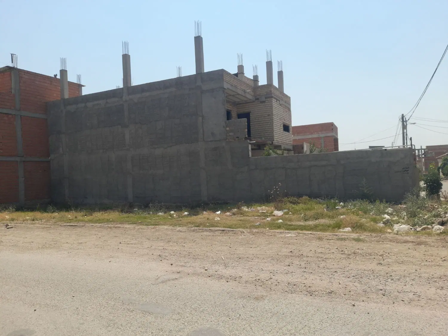 زمین مسکونی خیابان ۱۴ متری