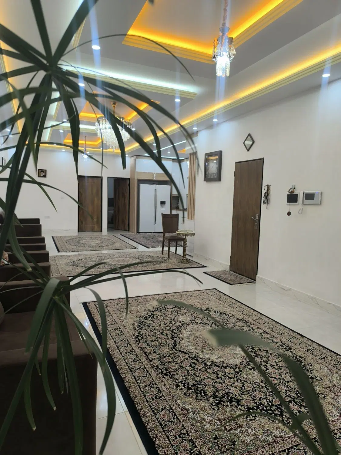 خانه دو طبقه