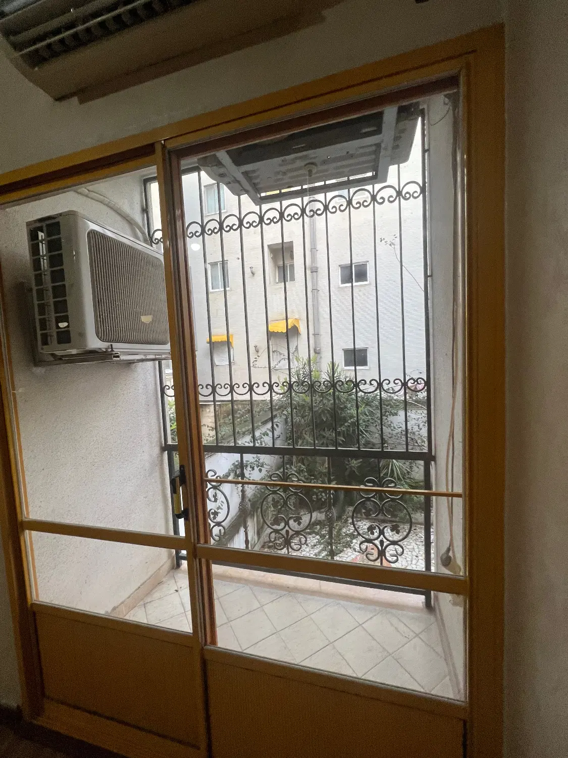 اجاره خانه ویلایی ۵۹۰ متری