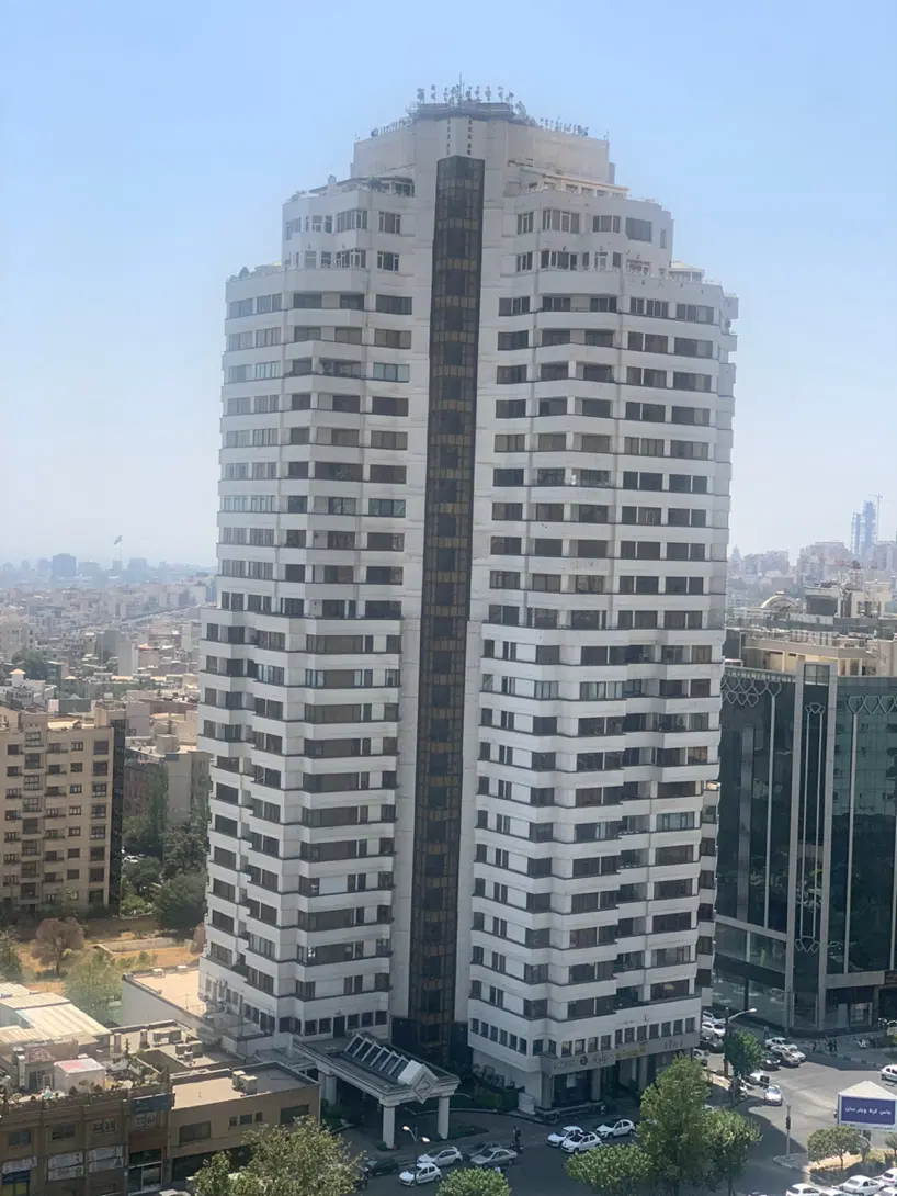 آپارتمان پیش فروش۱۳۰ متری۳خواب پاسداران