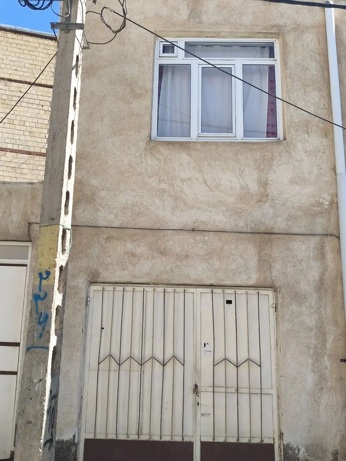 خانه نقلی 110متری با مغازه