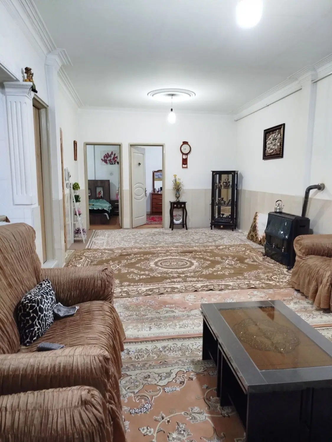 فروش خانه مسکونی ۳ طبقه