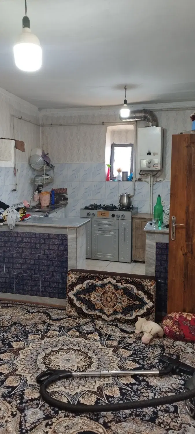 حیاط خیابان آل هاشم کوی علی‌نژاد کوچه استاد شهریار