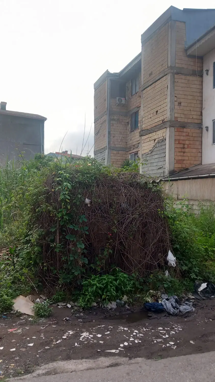 زمین فروشی