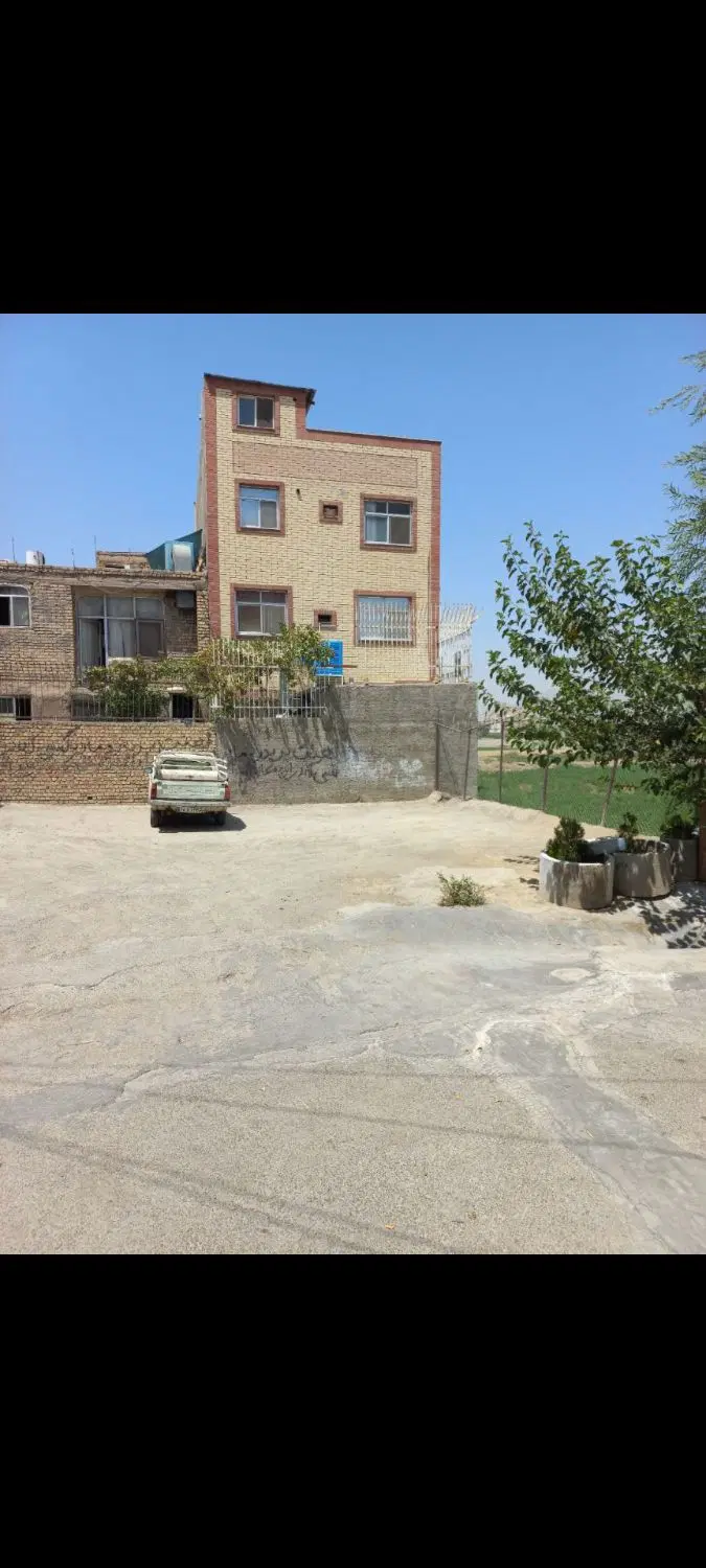 زمین مسکونی