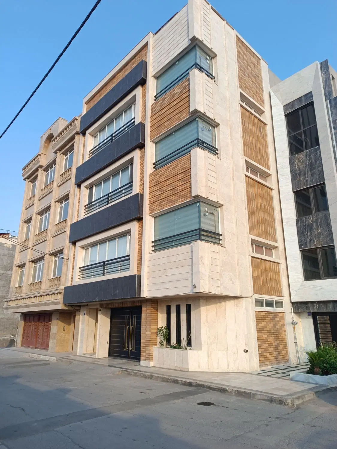 آپارتمان ۲۰۰متری