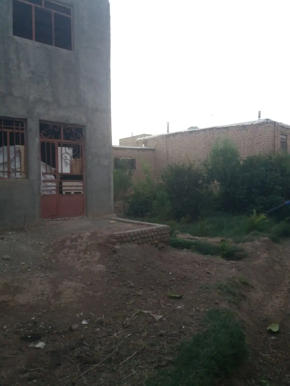 منزل فروشی ویلایی. ۱۵۰۰۰۰۰۰۰۰.یک میلیارد و پانصد