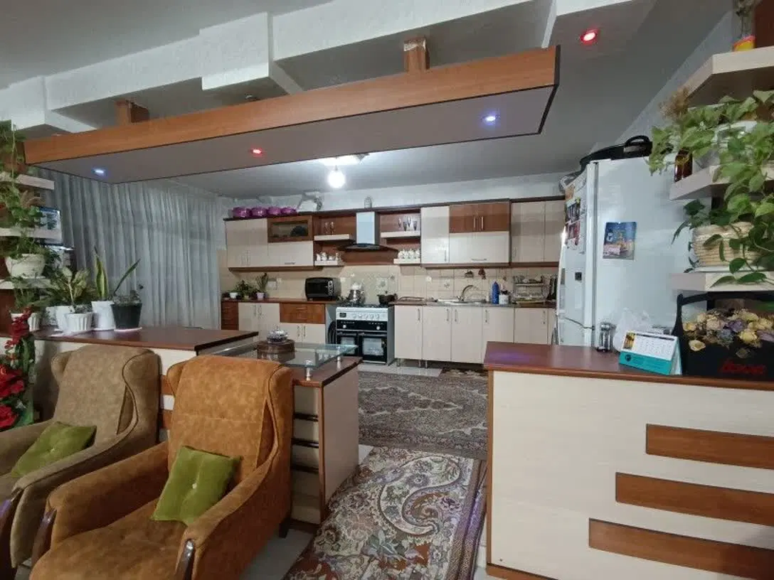 آپارتمان ۱۳۸ متری چاهشک