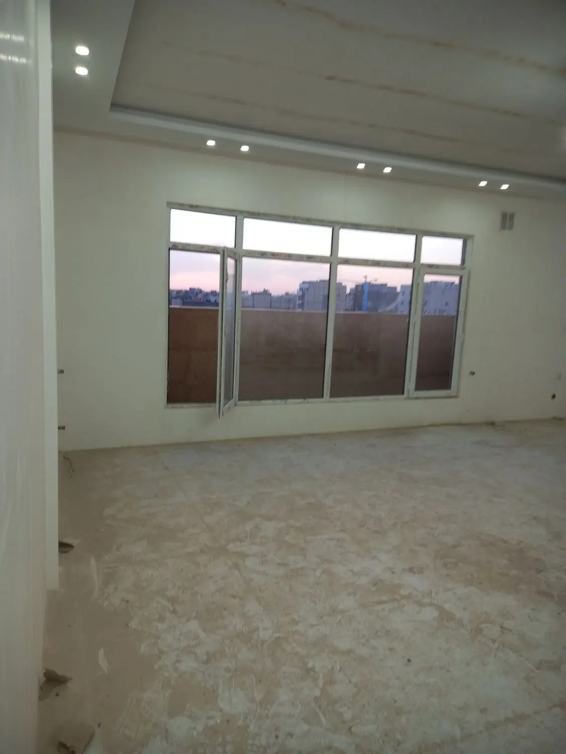 ۱۱۵متری ۱واحدی با پارکینگ اختصاصی و آسانسور