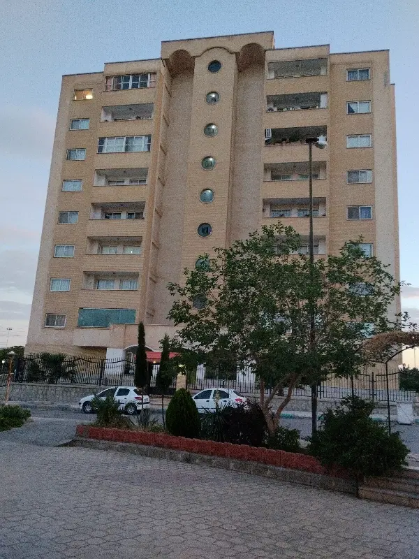 آپارتمان 103متری جنوبی یاس